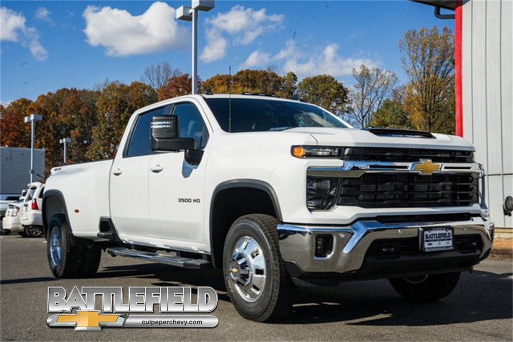 New 2026 Chevrolet Silverado 3500 LT w/ Safety Package image 1