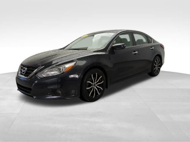 Used 2018 Nissan Altima 2.5 SV image 1