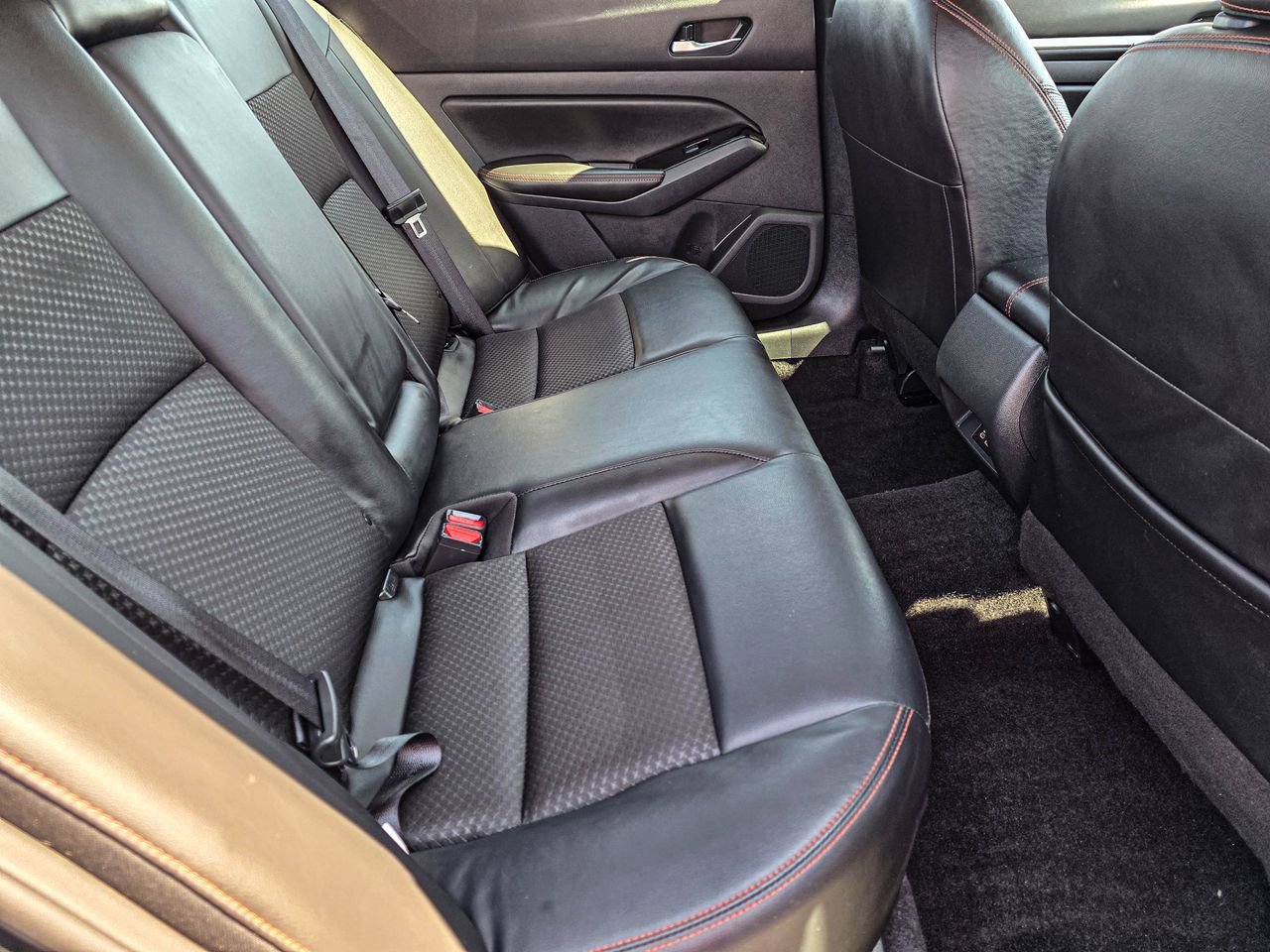 Used 2025 Nissan Altima 2.5 SR image 15