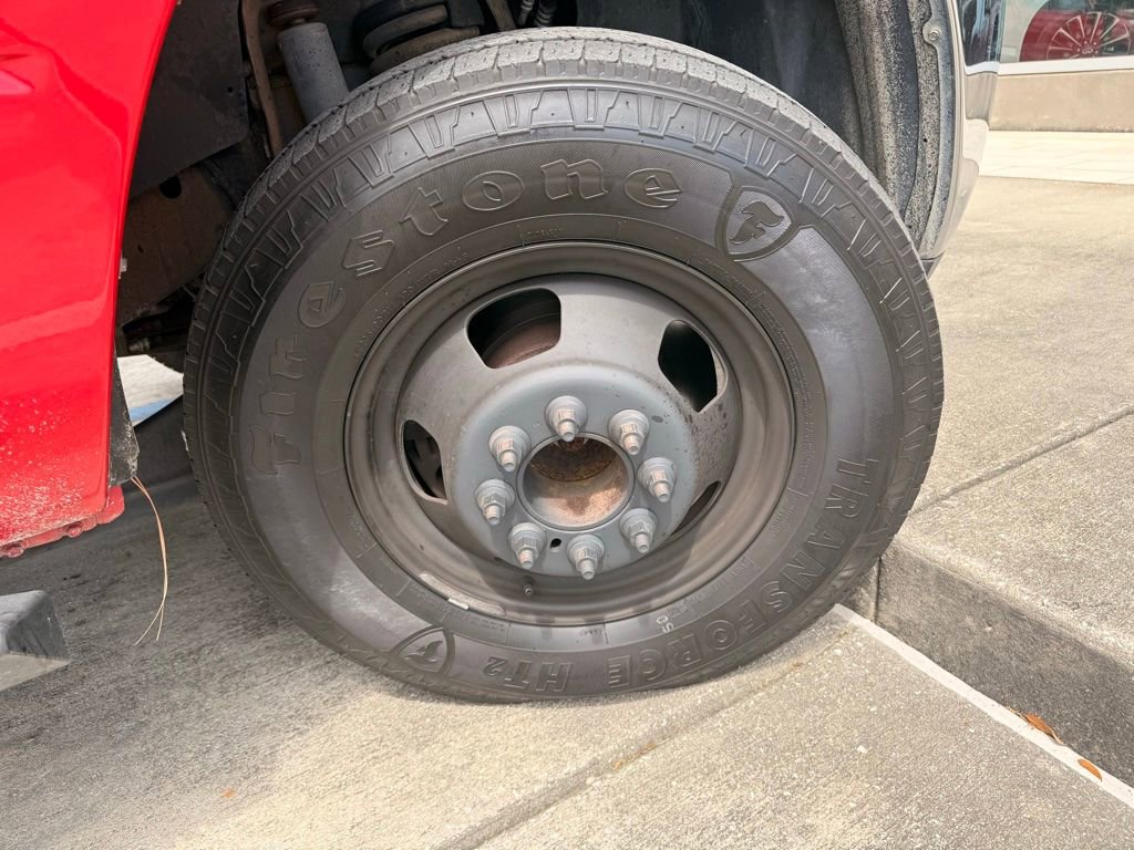 Used 2018 RAM 3500 Tradesman w/ Chrome Appearance Group image 4