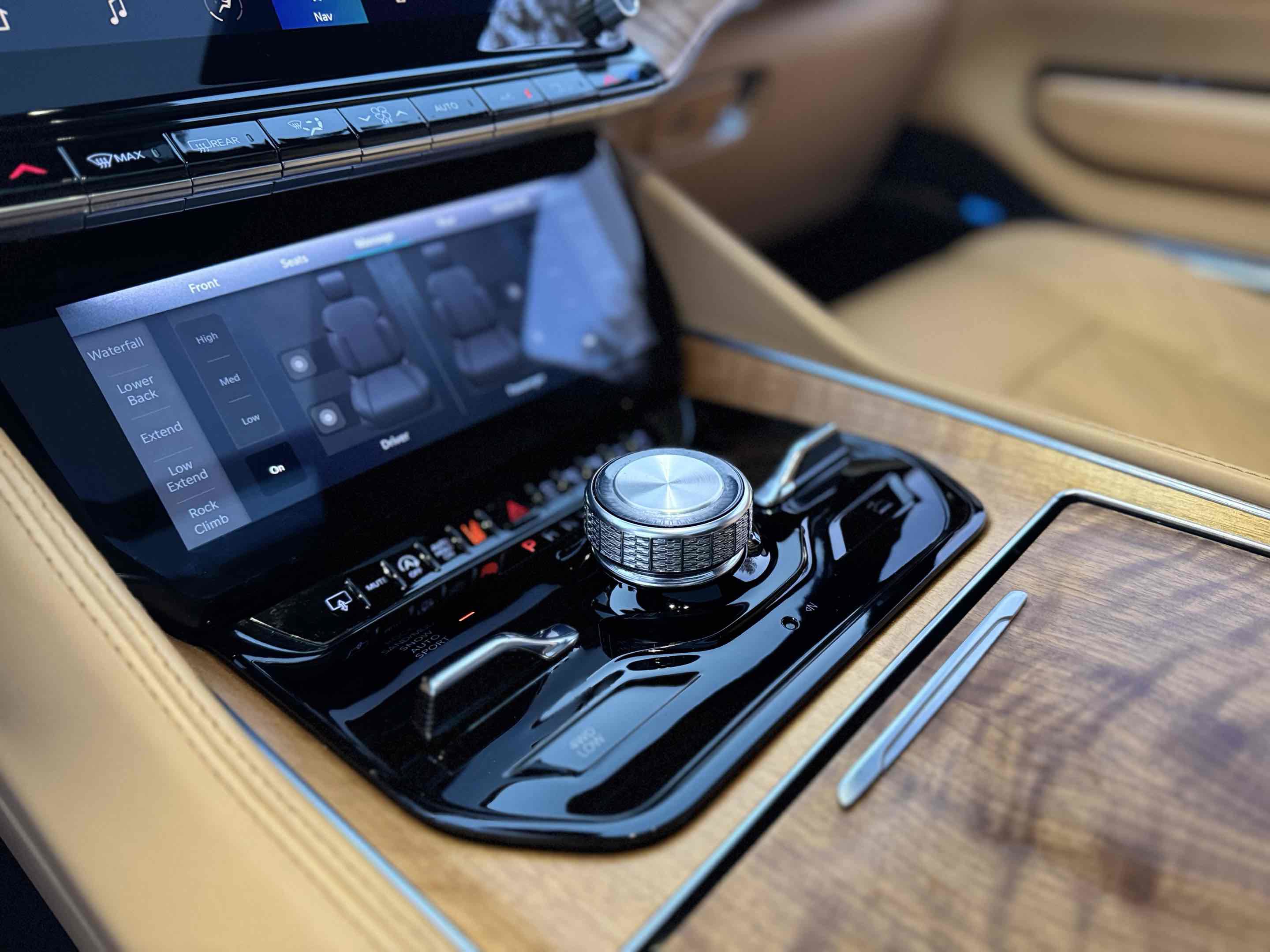 Used 2023 Jeep Grand Wagoneer L Series III image 64