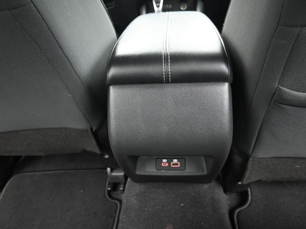 Used 2024 Nissan Altima 2.5 SV image 12