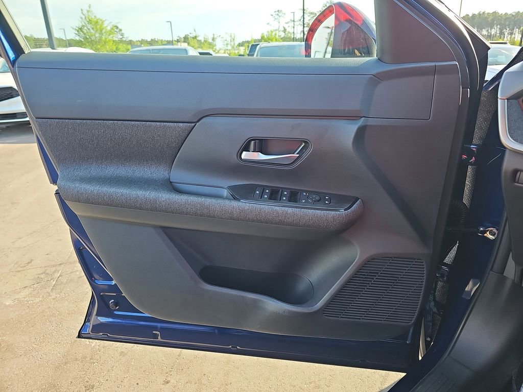 New 2026 Nissan Kicks SV FWD image 30