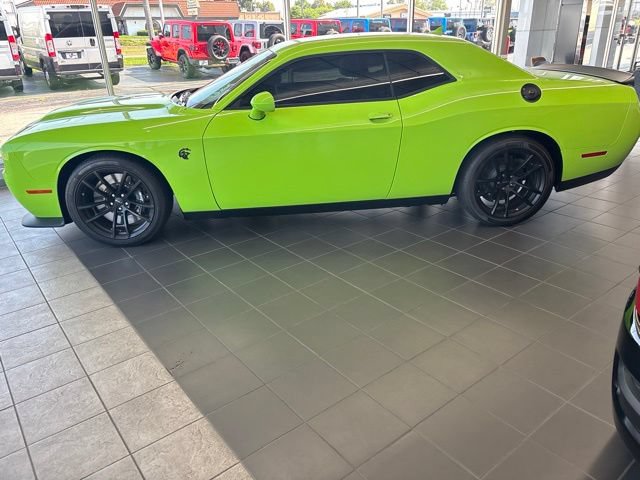 Used 2023 Dodge Challenger SRT Hellcat RWD image 3