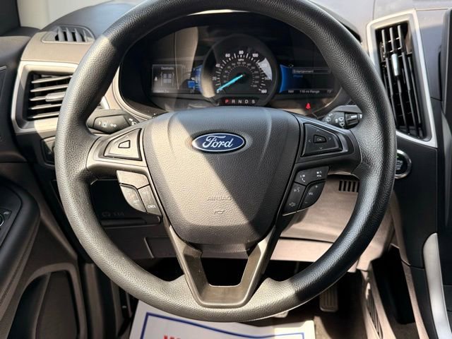 Used 2024 Ford Edge SE w/ Black Appearance Package AWD/4WD image 23