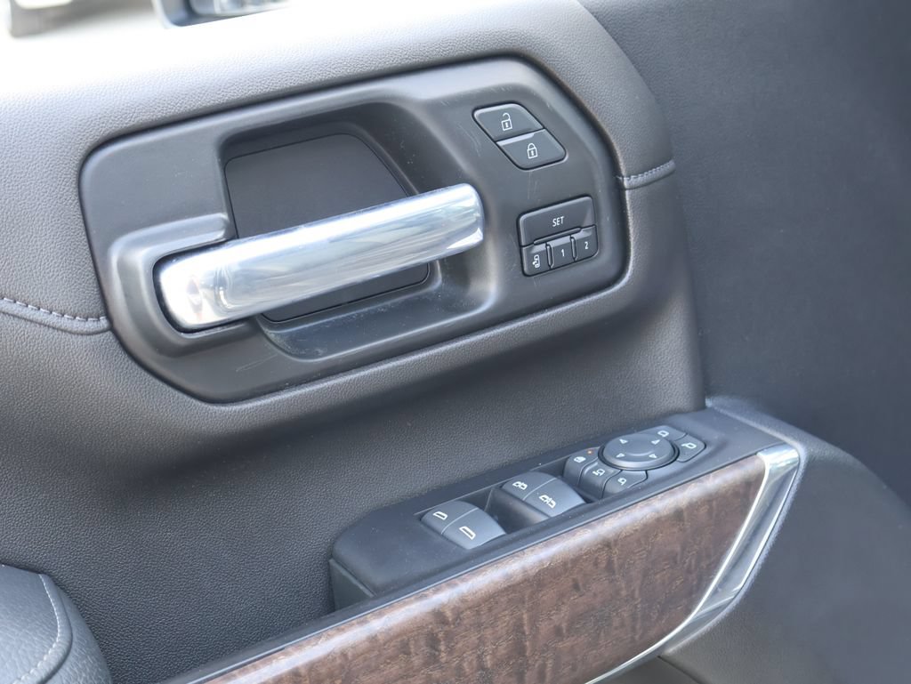 Used 2022 GMC Sierra 3500 Denali AWD/4WD image 20