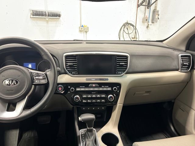 Used 2022 Kia Sportage EX w/ EX Technology Package image 11