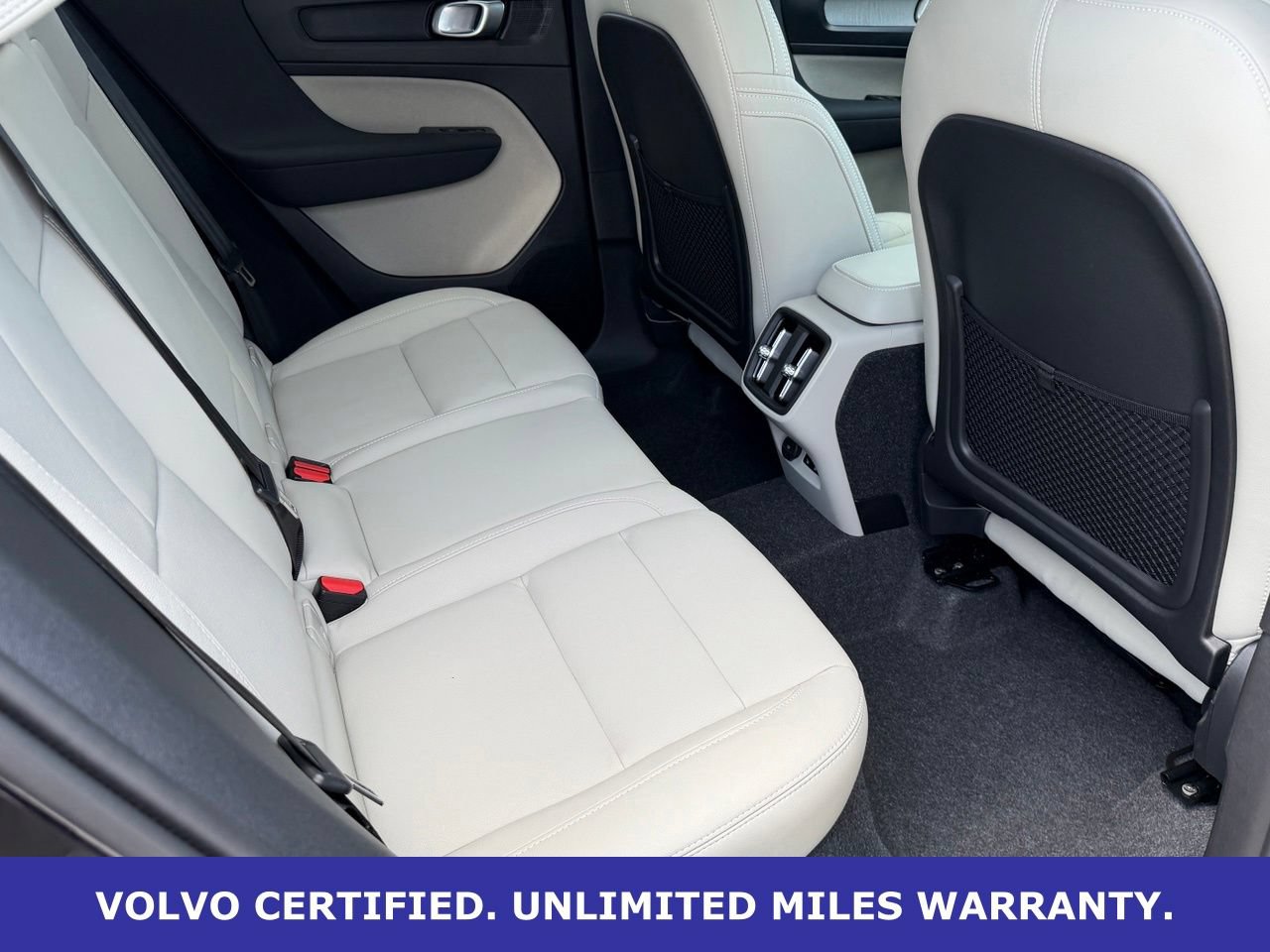 Certified 2025 Volvo XC40 B5 Ultra AWD/4WD image 34