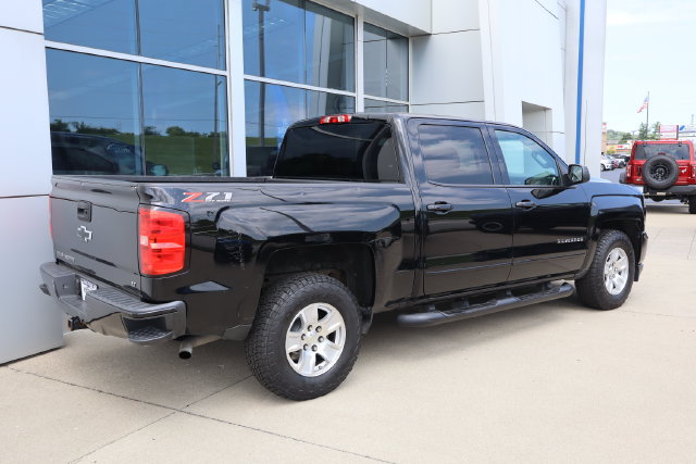 Used 2018 Chevrolet Silverado 1500 LT w/ All Star Edition AWD/4WD image 3