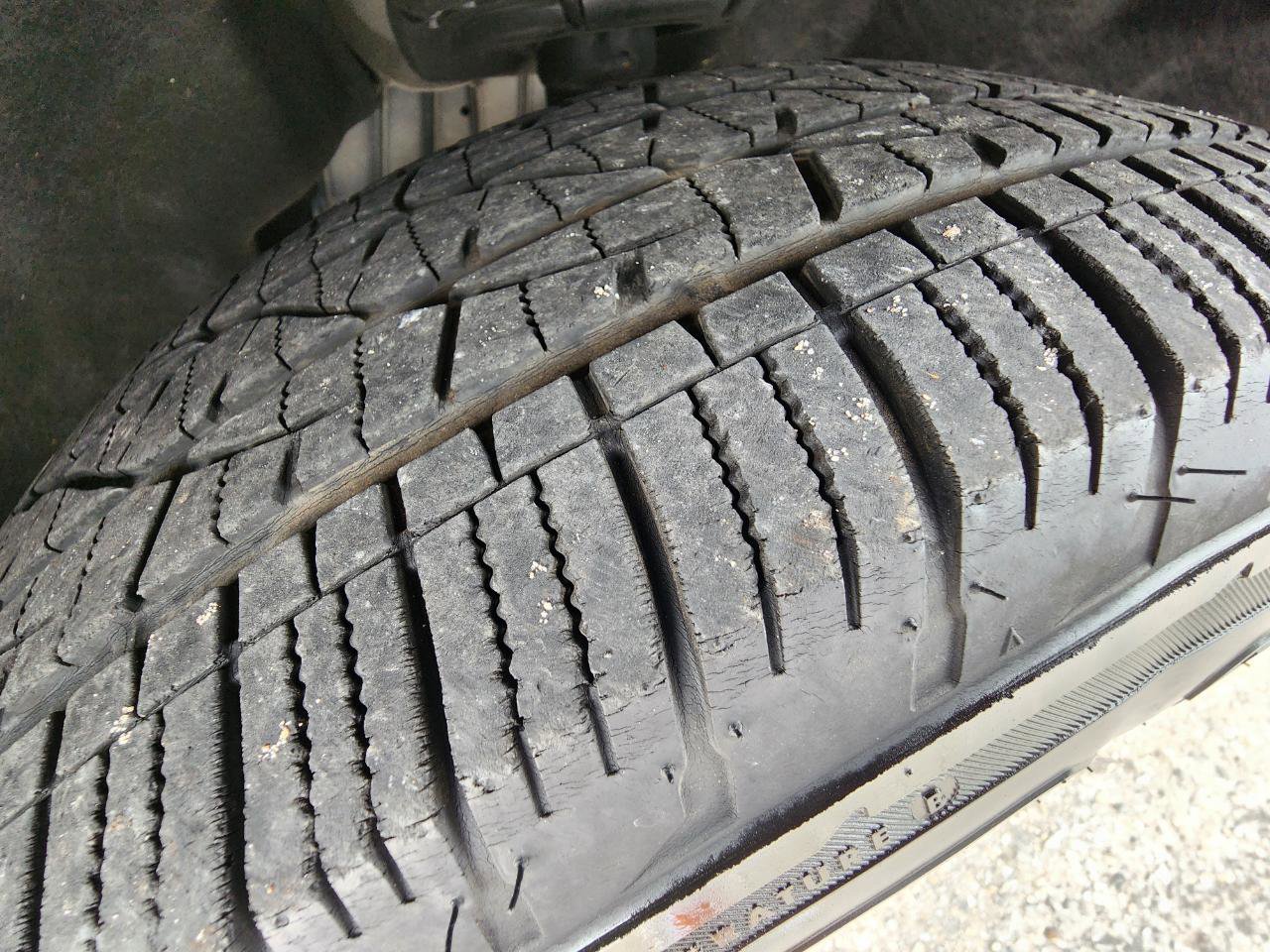 Used 2022 Ford Explorer XLT RWD image 36