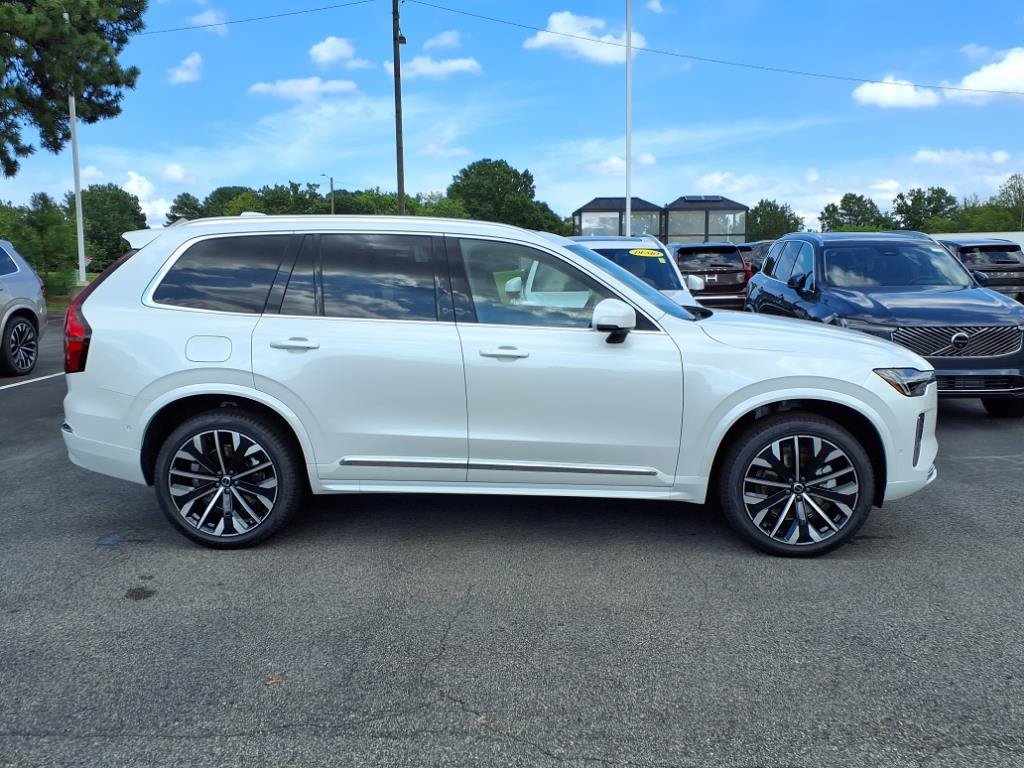 New 2026 Volvo XC90 B5 Plus w/ Protection Package Premier AWD/4WD image 2