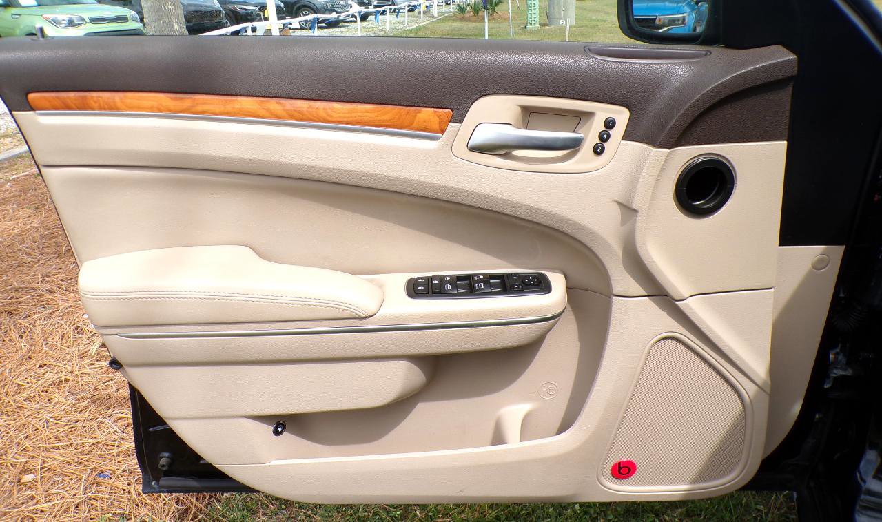 Used 2013 Chrysler 300 C w/ Beats Audio Group RWD image 34