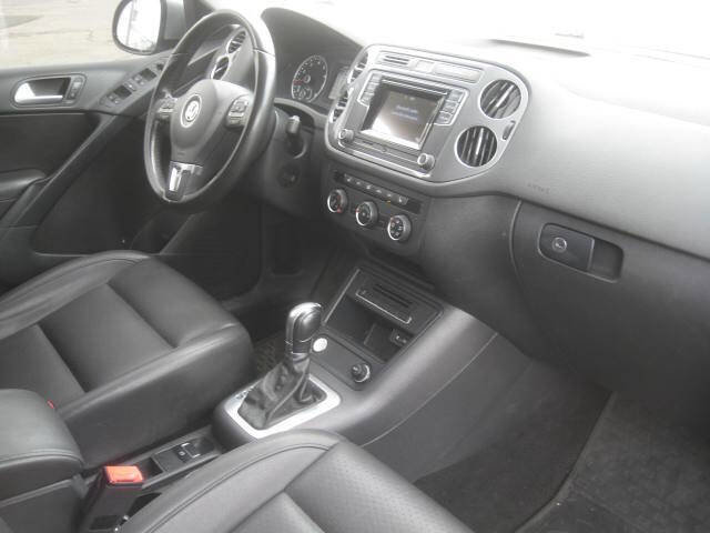 Used 2016 Volkswagen Tiguan S image 19