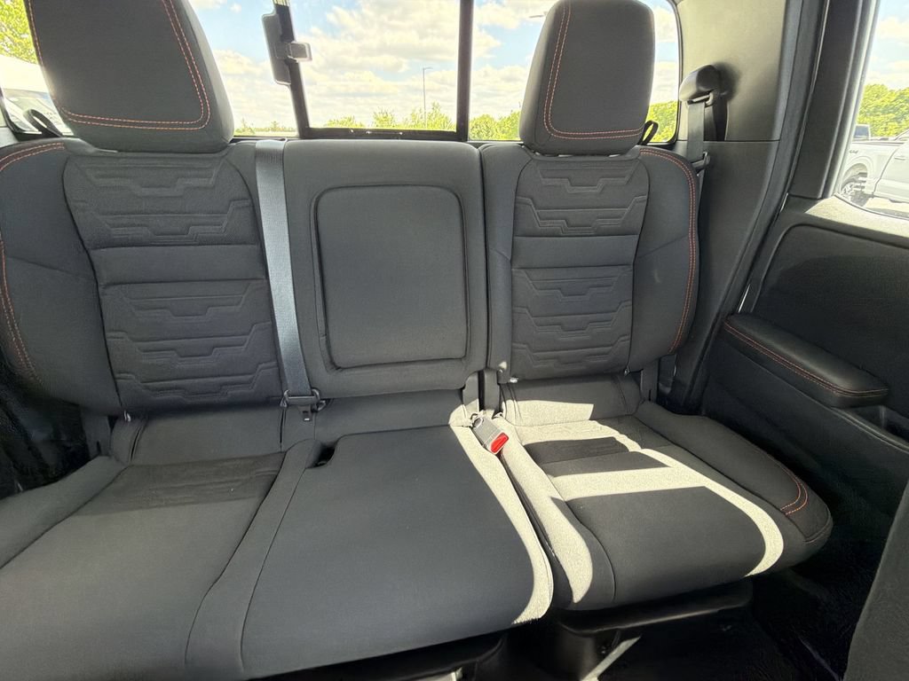 Used 2025 Nissan Frontier PRO-4X AWD/4WD image 16