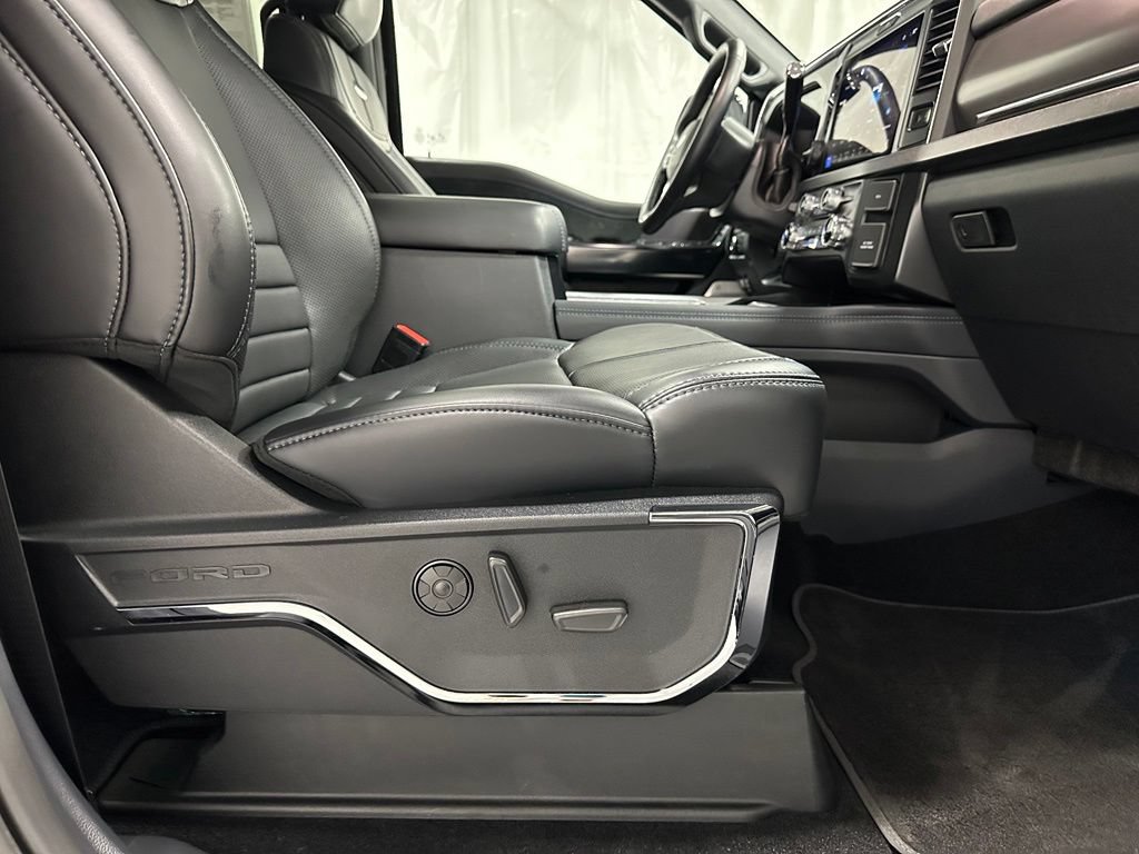 Used 2026 Ford F250 Platinum AWD/4WD image 59