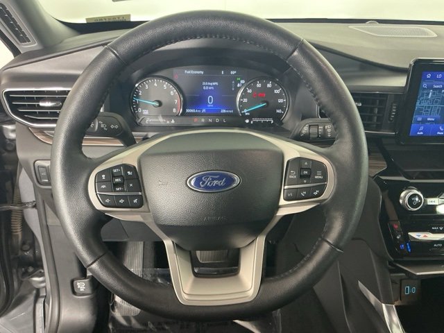 Used 2024 Ford Explorer Limited image 17