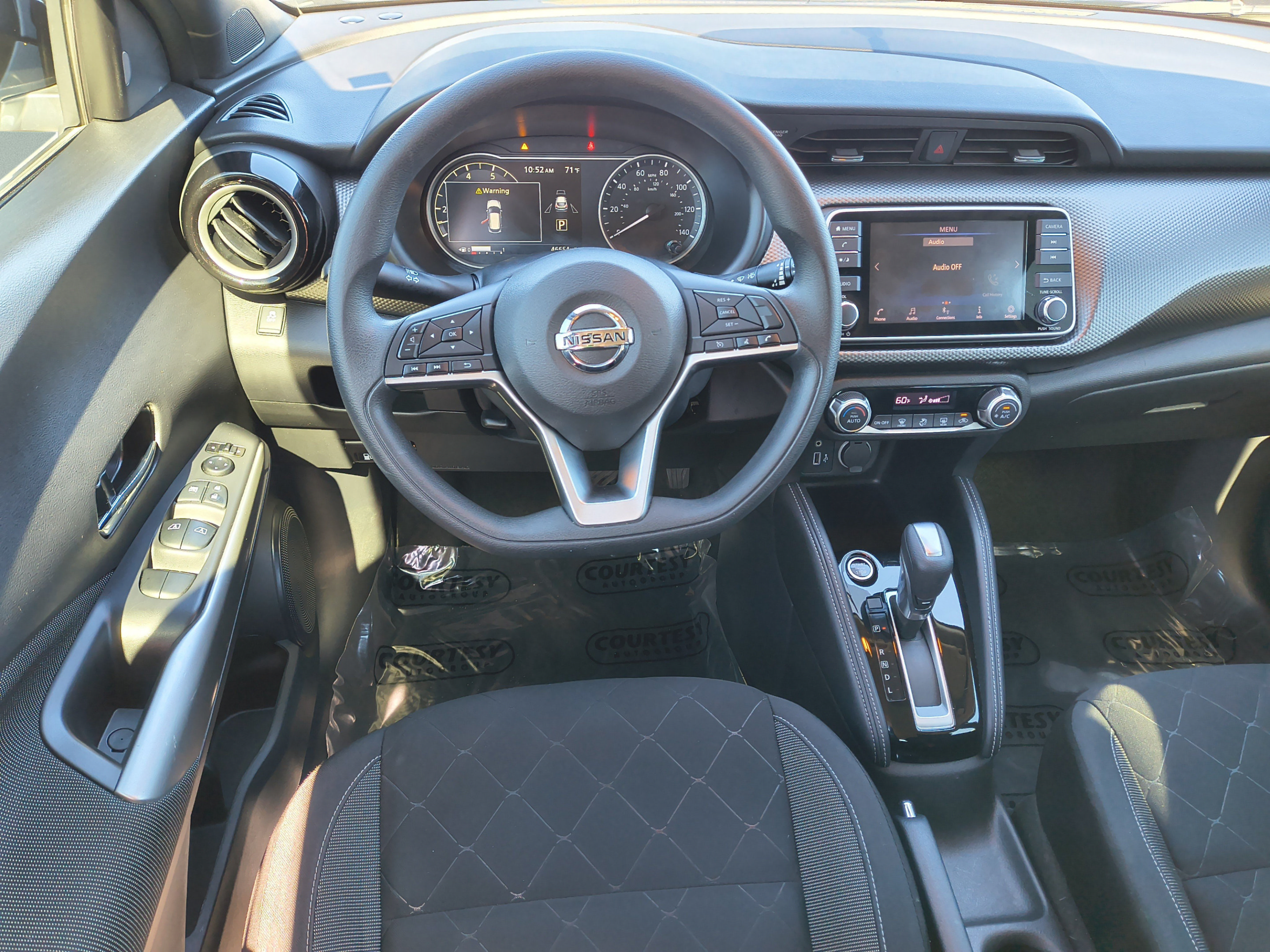Certified 2019 Nissan Kicks SV FWD image 13