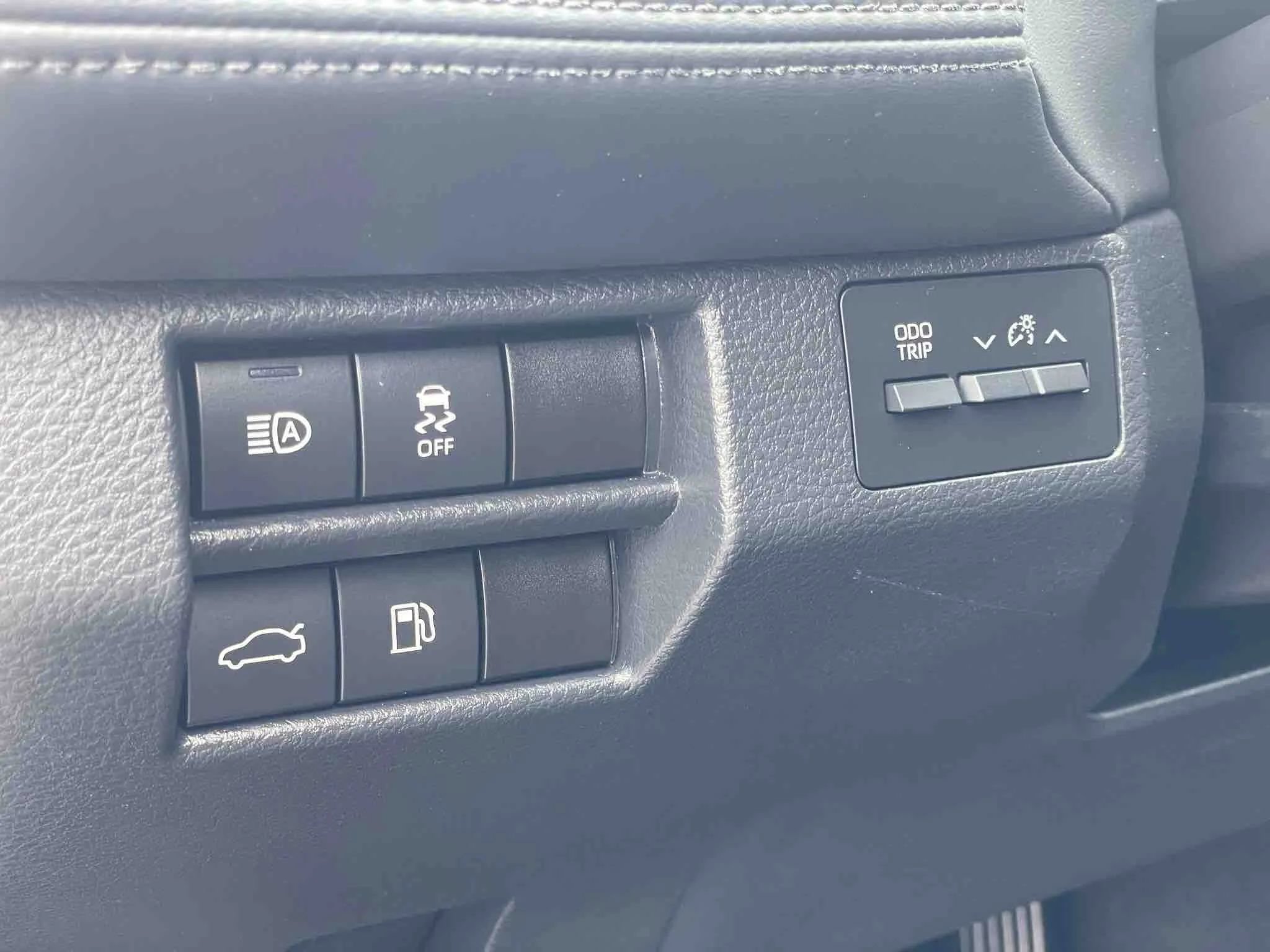 Used 2019 Toyota Avalon XLE image 30