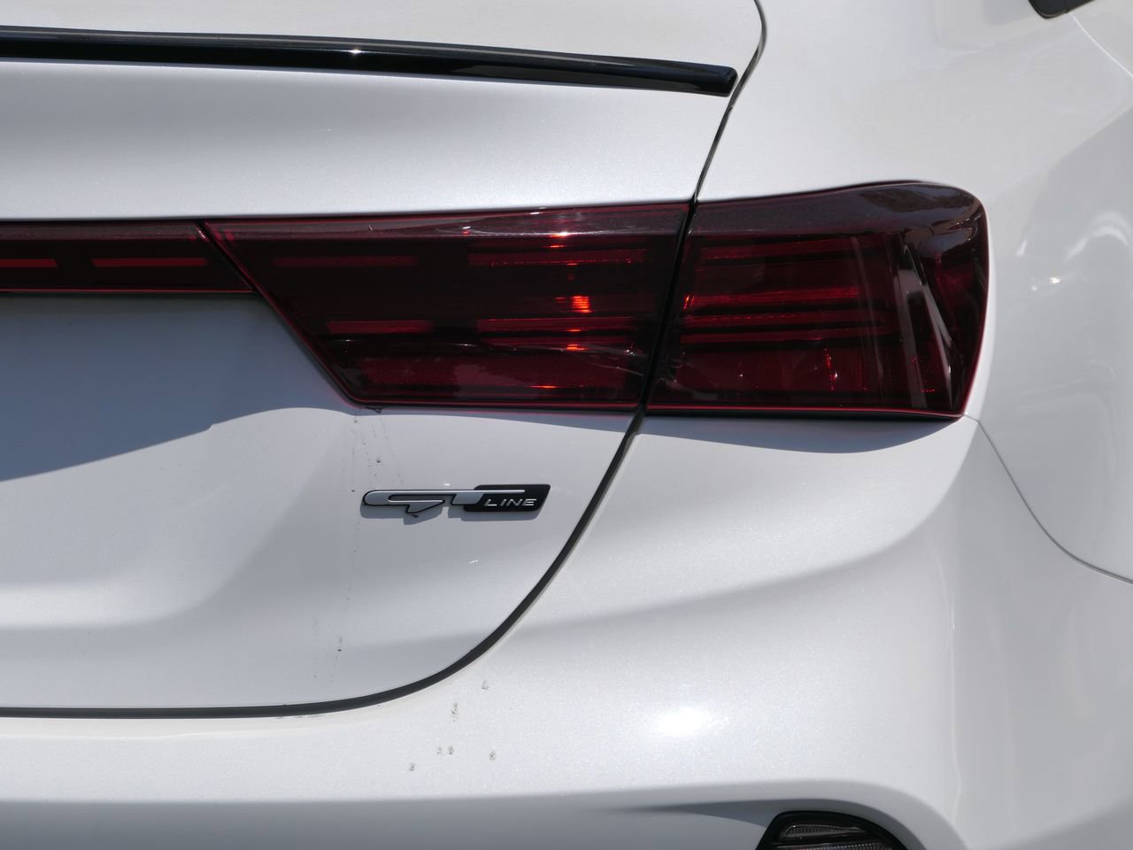 Used 2023 Kia Forte GT-Line w/ GT-Line Technology Package FWD image 4