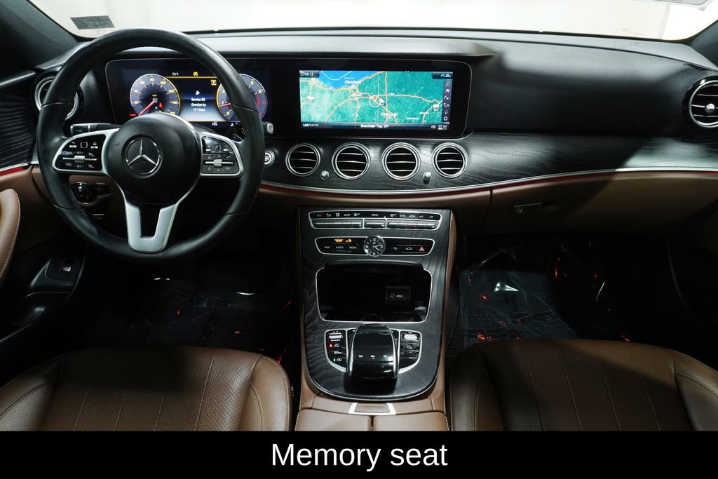 Used 2020 Mercedes-Benz E 350 4MATIC Sedan image 3