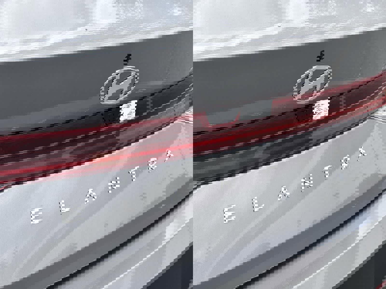 Certified 2025 Hyundai Elantra SEL image 36