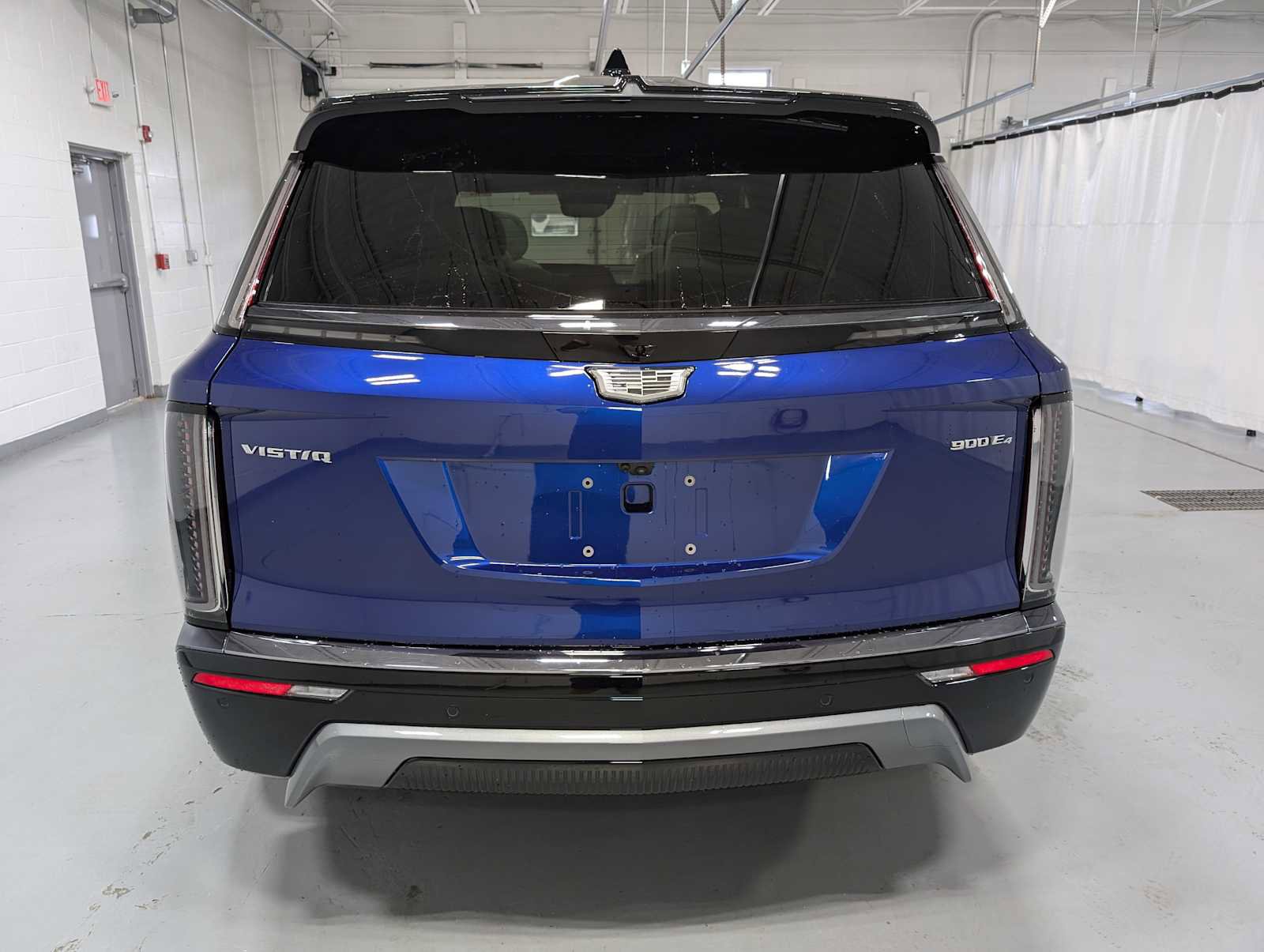 New 2026 Cadillac Vistiq Sport w/ LPO, Floor Liner Package image 8