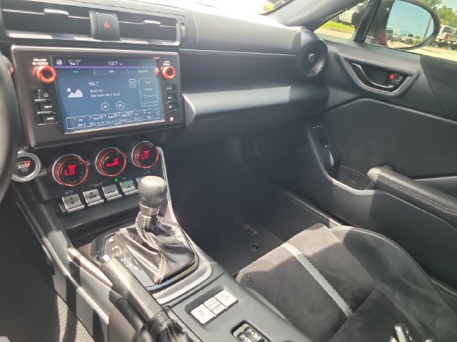 Used 2022 Toyota GR86 Premium RWD image 15