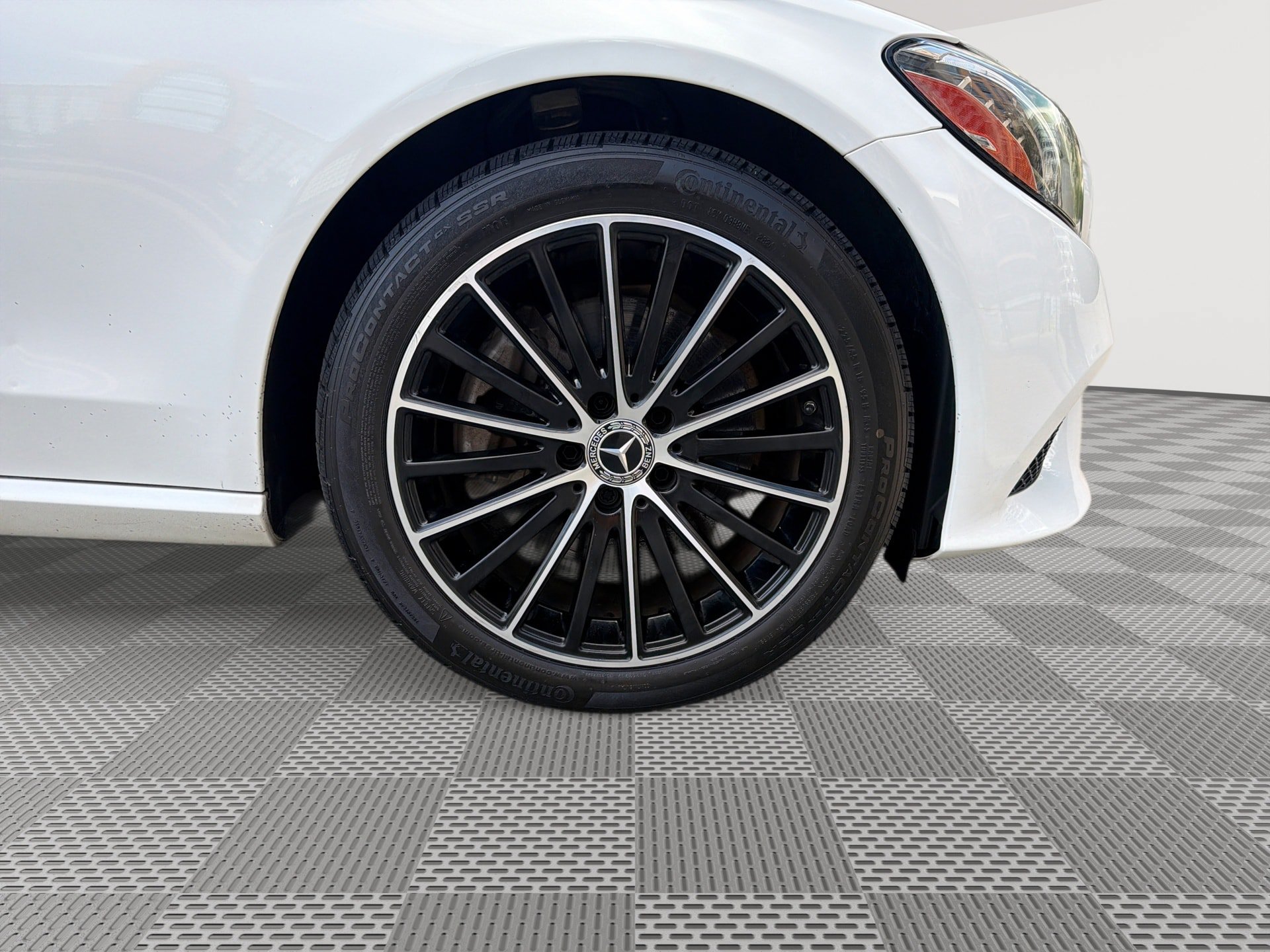 Used 2019 Mercedes-Benz C 300 4MATIC Coupe image 31