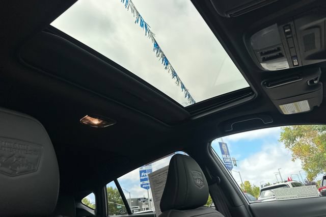 Used 2025 Subaru Crosstrek 2.5i Wilderness w/ Crosstrek Mirror Package AWD/4WD image 19