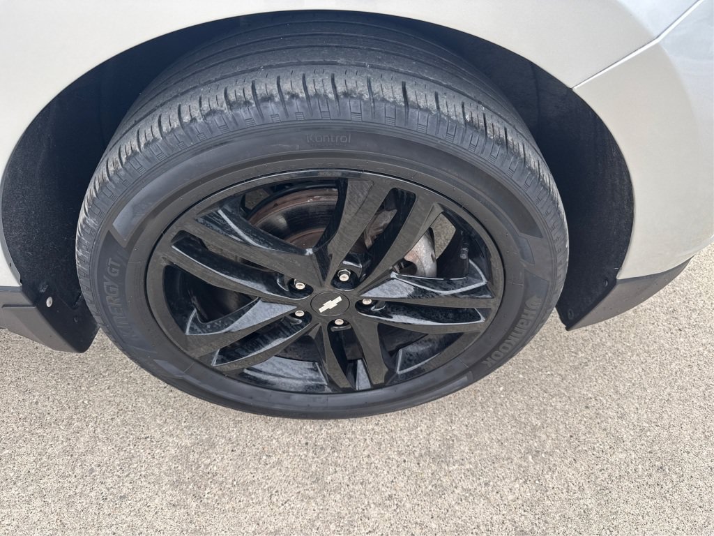 Used 2021 Chevrolet Equinox LT AWD/4WD image 16