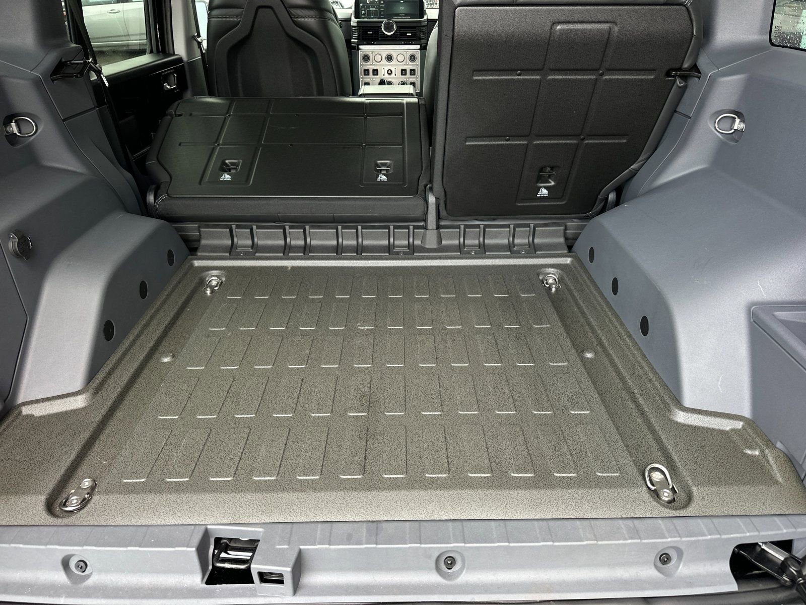 Used 2024 INEOS Grenadier Fieldmaster Edition image 14