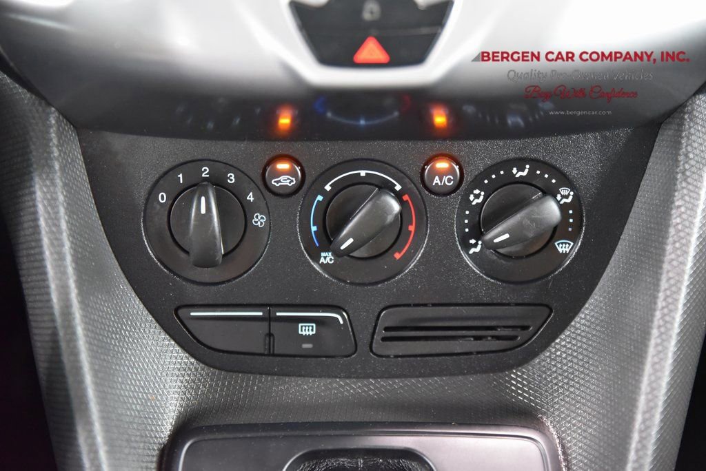 Used 2016 Ford Transit Connect XLT image 25