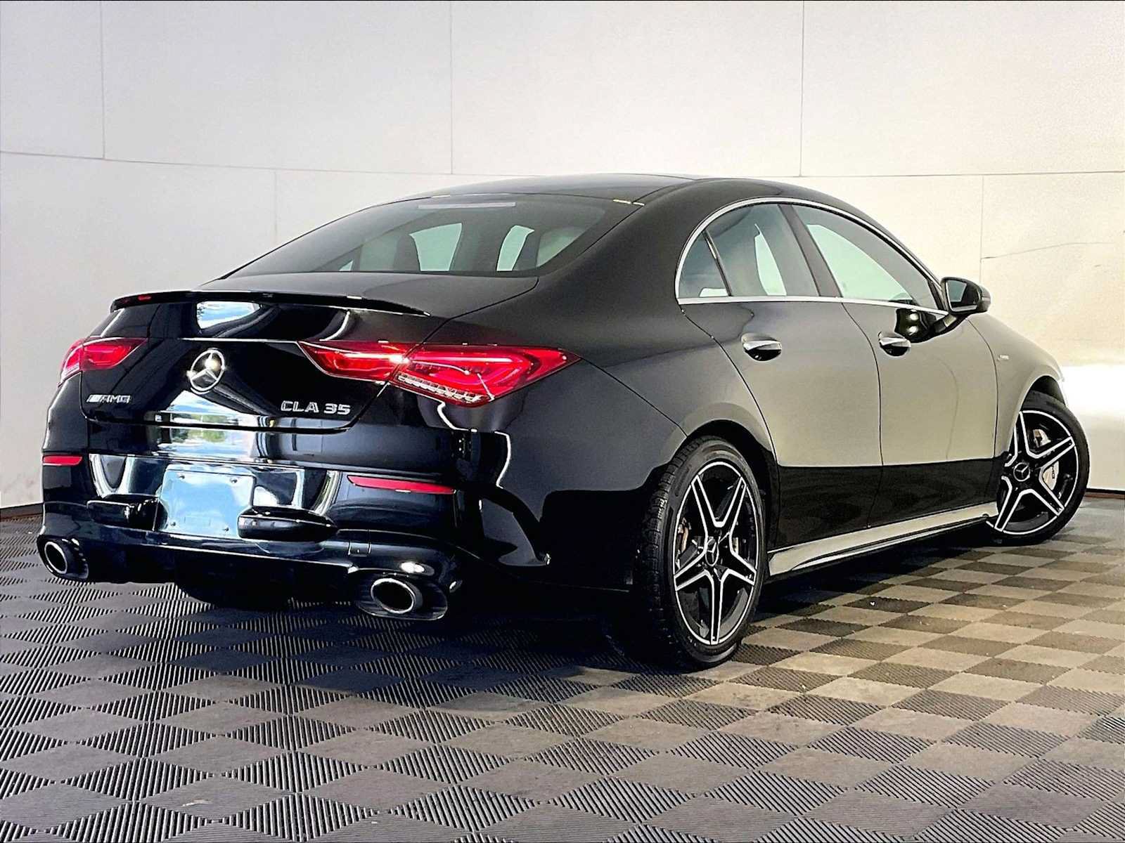 Used 2022 Mercedes-Benz CLA 35 AMG 4MATIC image 8