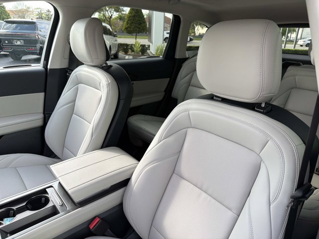 New 2026 Lincoln Nautilus Premier w/ Equipment Group 102A AWD/4WD image 13