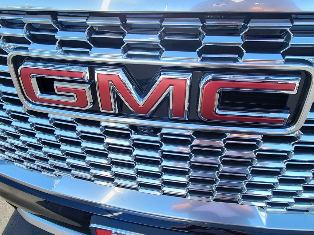 Used 2023 GMC Yukon Denali AWD/4WD image 32