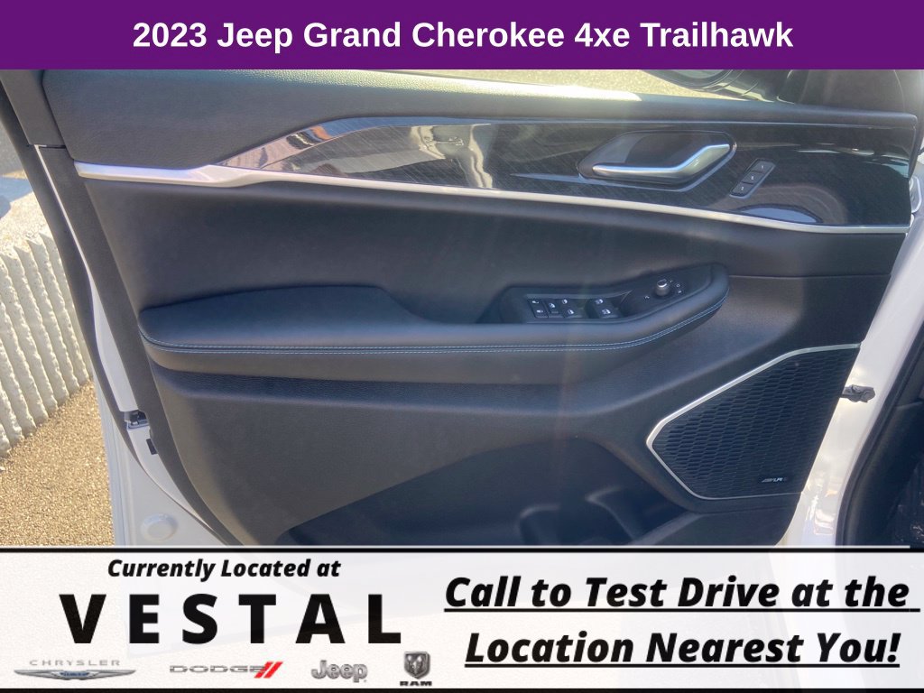 New 2023 Jeep Grand Cherokee Trailhawk AWD/4WD image 42