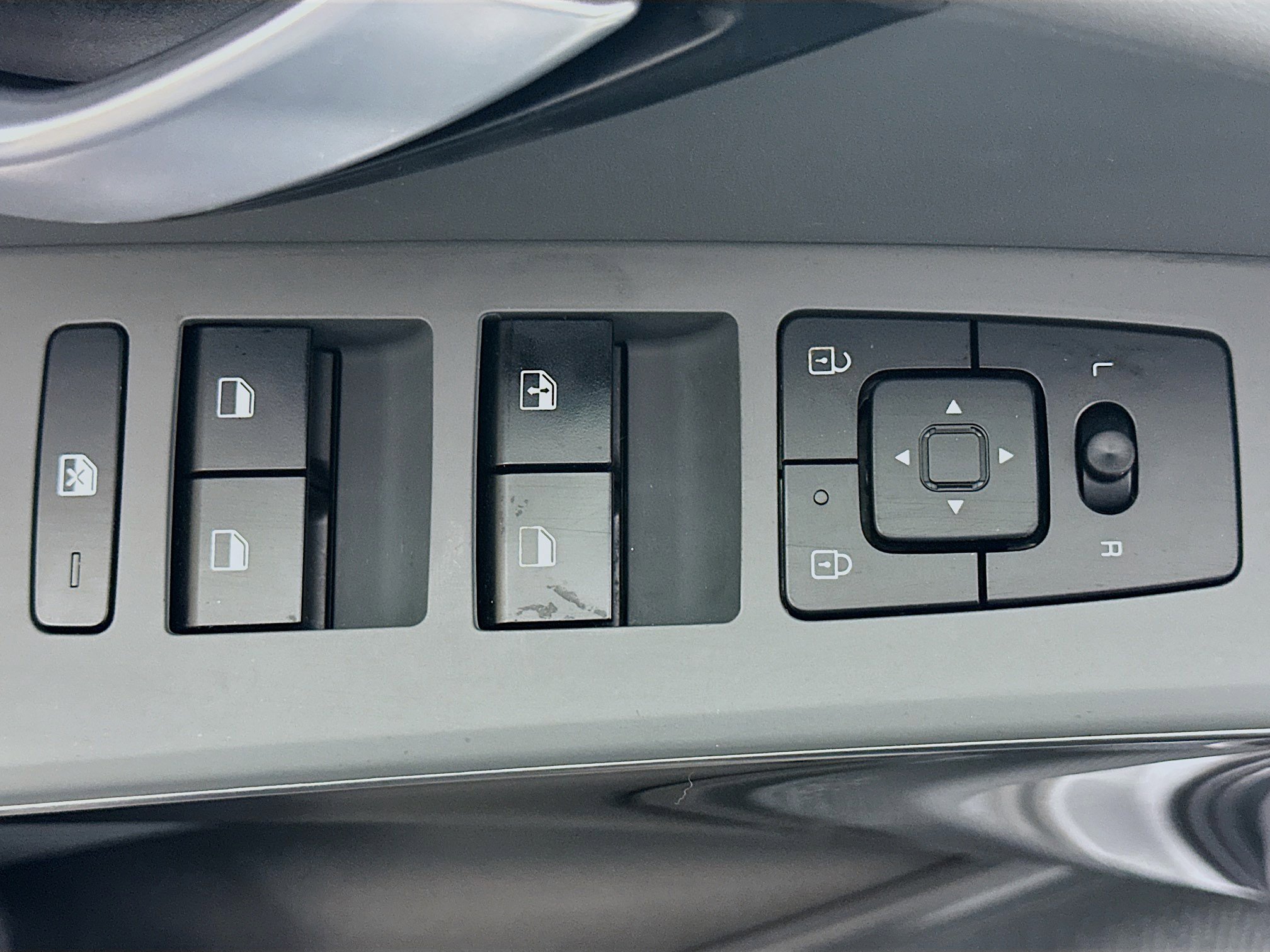 Used 2023 Kia Niro EX image 15