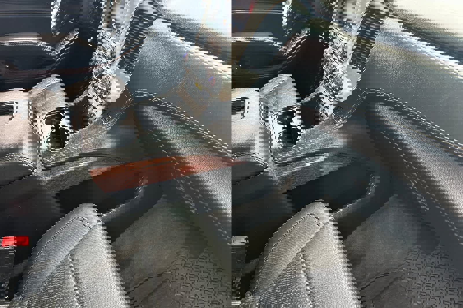 Used 2015 GMC Yukon SLT image 20