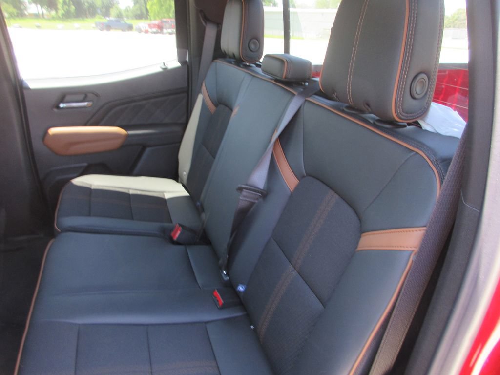 New 2026 GMC Canyon AT4 AWD/4WD image 12