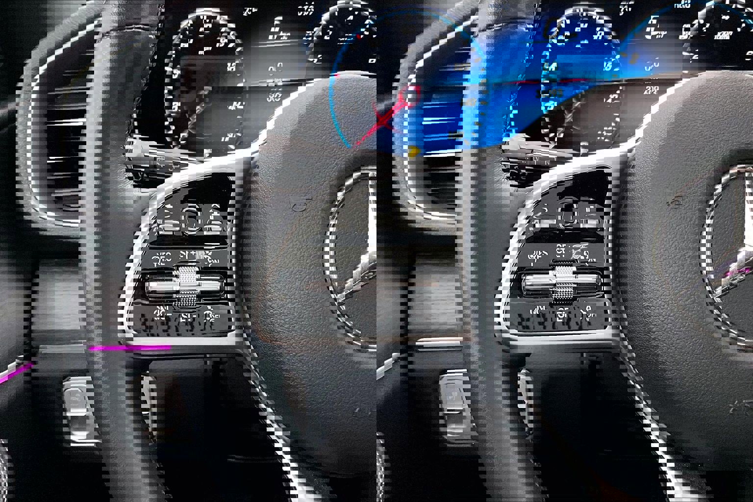 Certified 2023 Mercedes-Benz GLE 450 4MATIC image 20