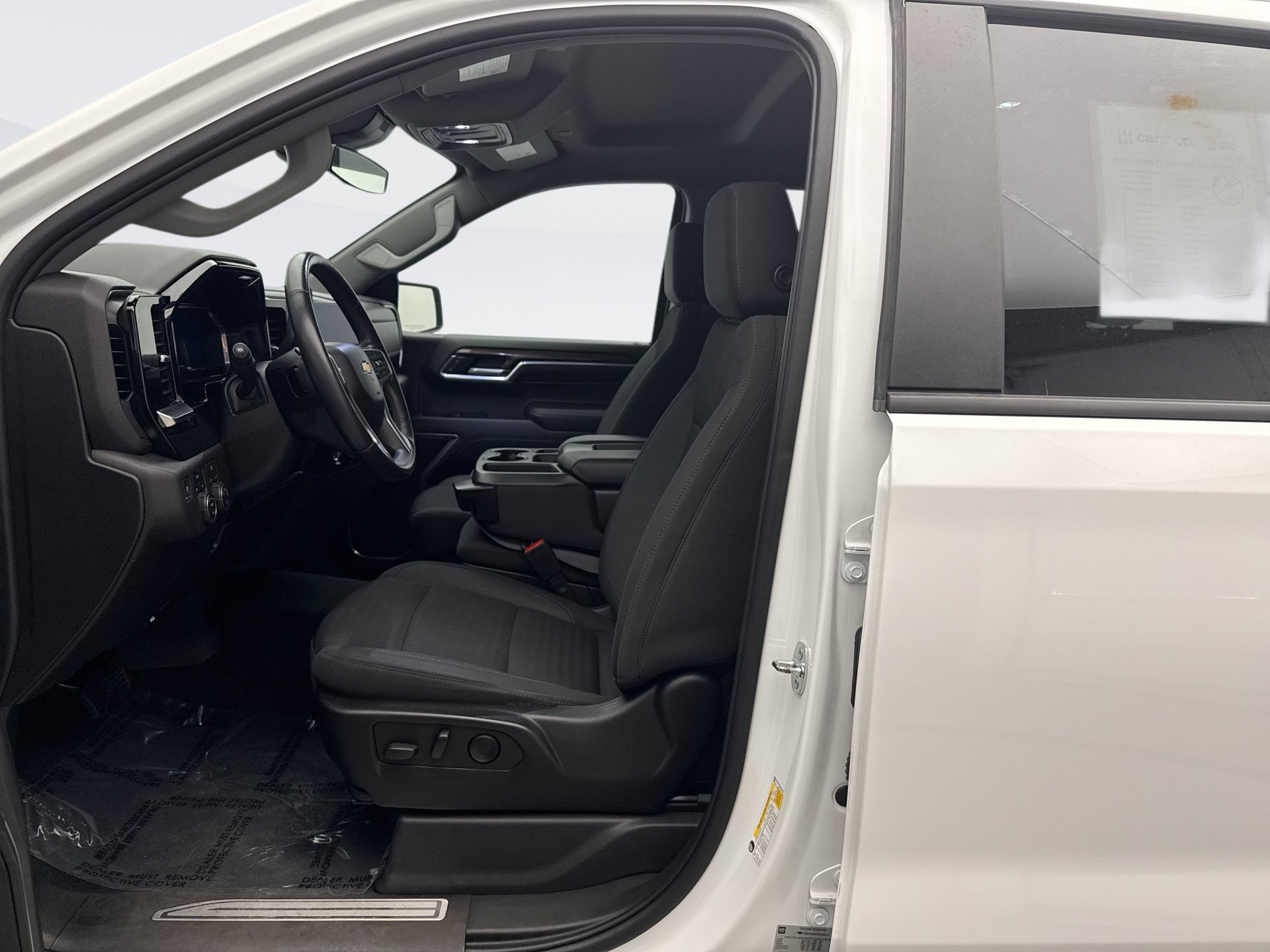 Used 2022 Chevrolet Silverado 1500 LT AWD/4WD image 11