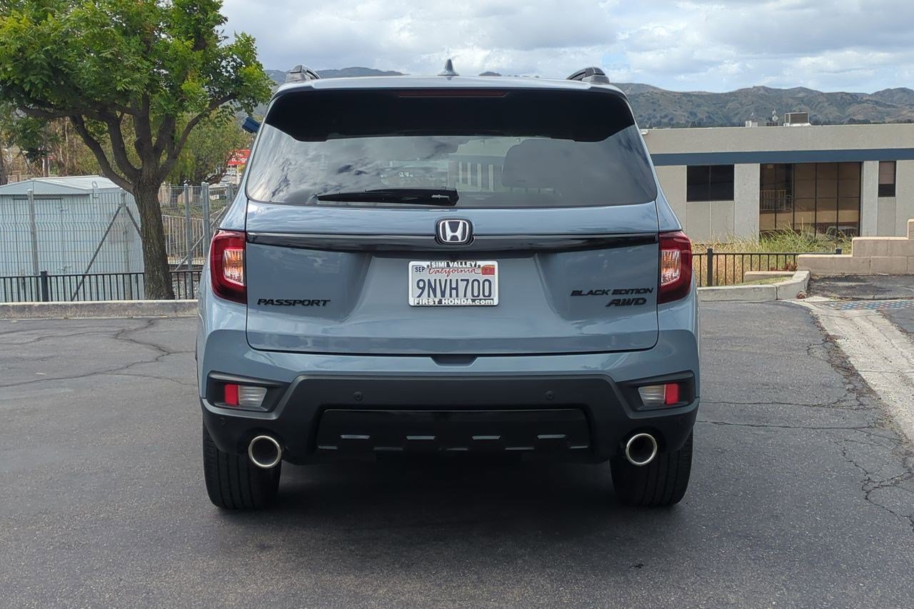Certified 2025 Honda Passport Black Edition image 7