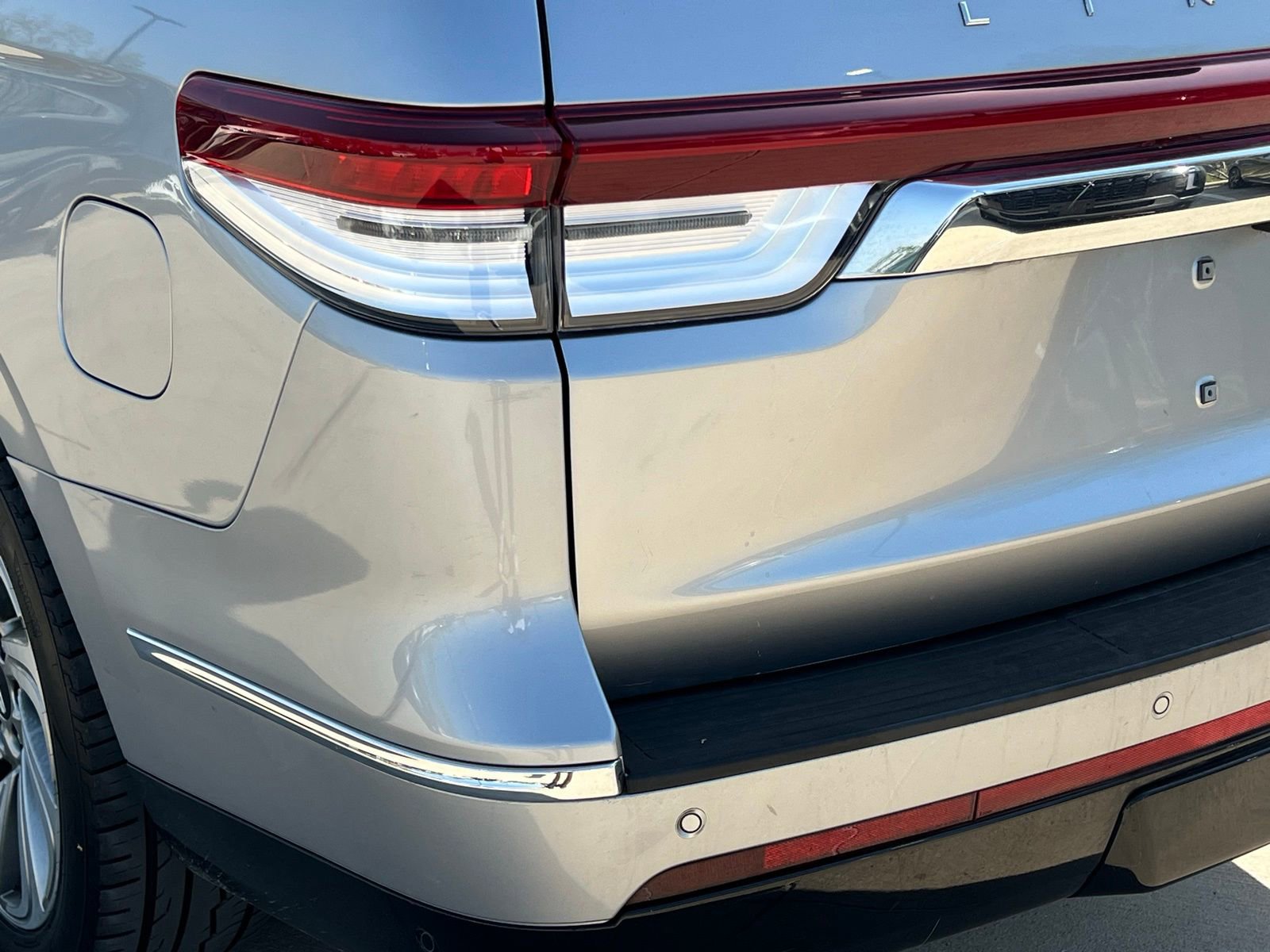 Used 2023 Lincoln Navigator Reserve image 13