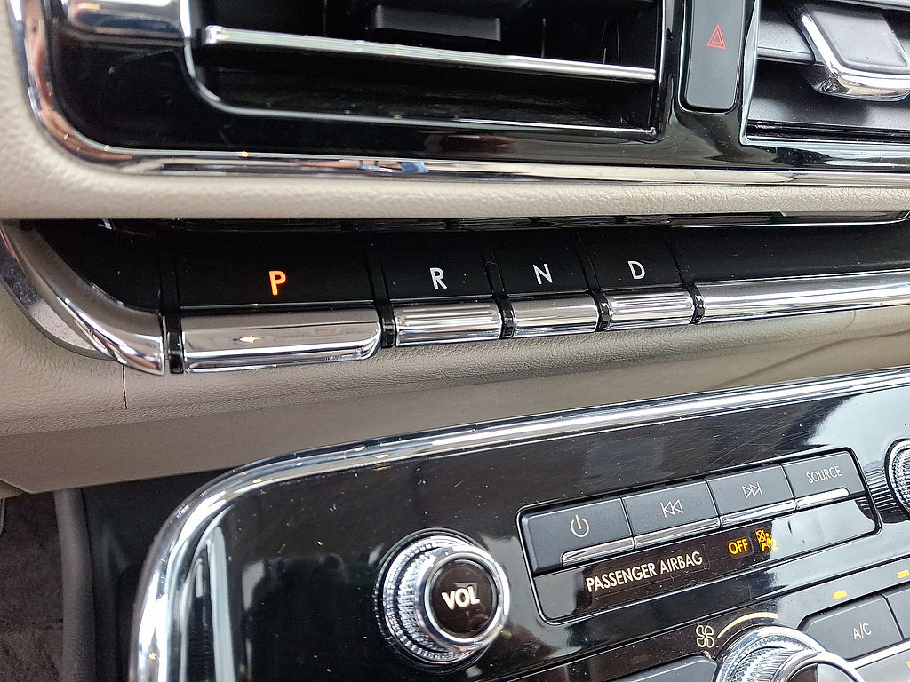Used 2021 Lincoln Navigator Reserve w/ Luxury Package AWD/4WD image 12