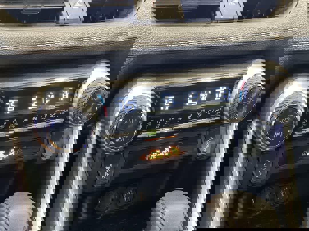 Used 2024 Toyota RAV4 XLE image 20