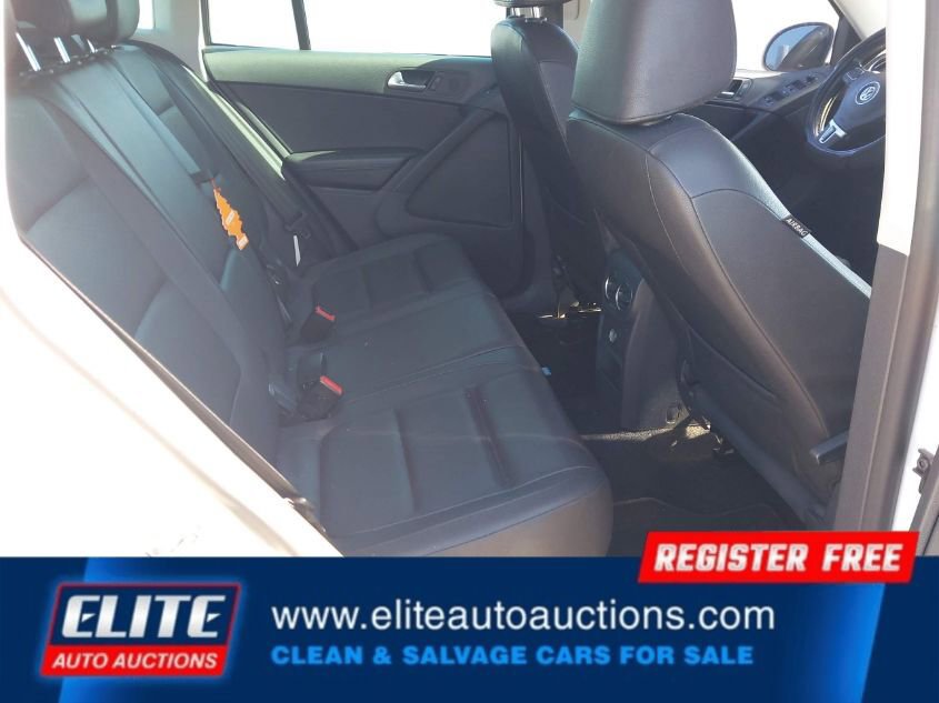 Used 2014 Volkswagen Tiguan SE image 16