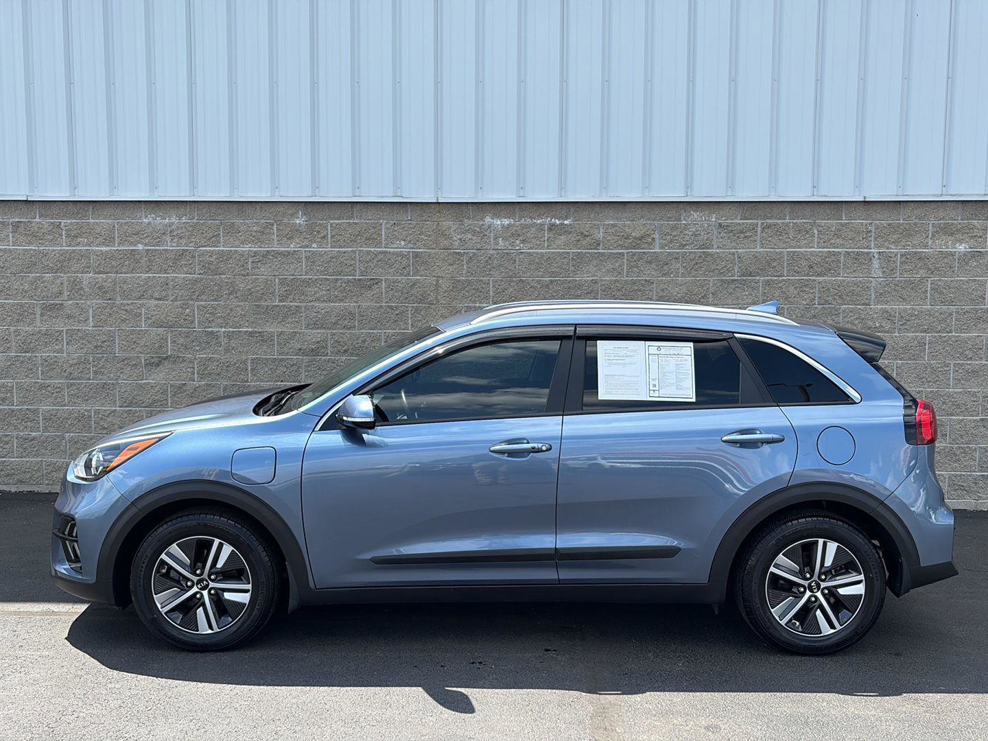 Used 2020 Kia Niro EX FWD image 39