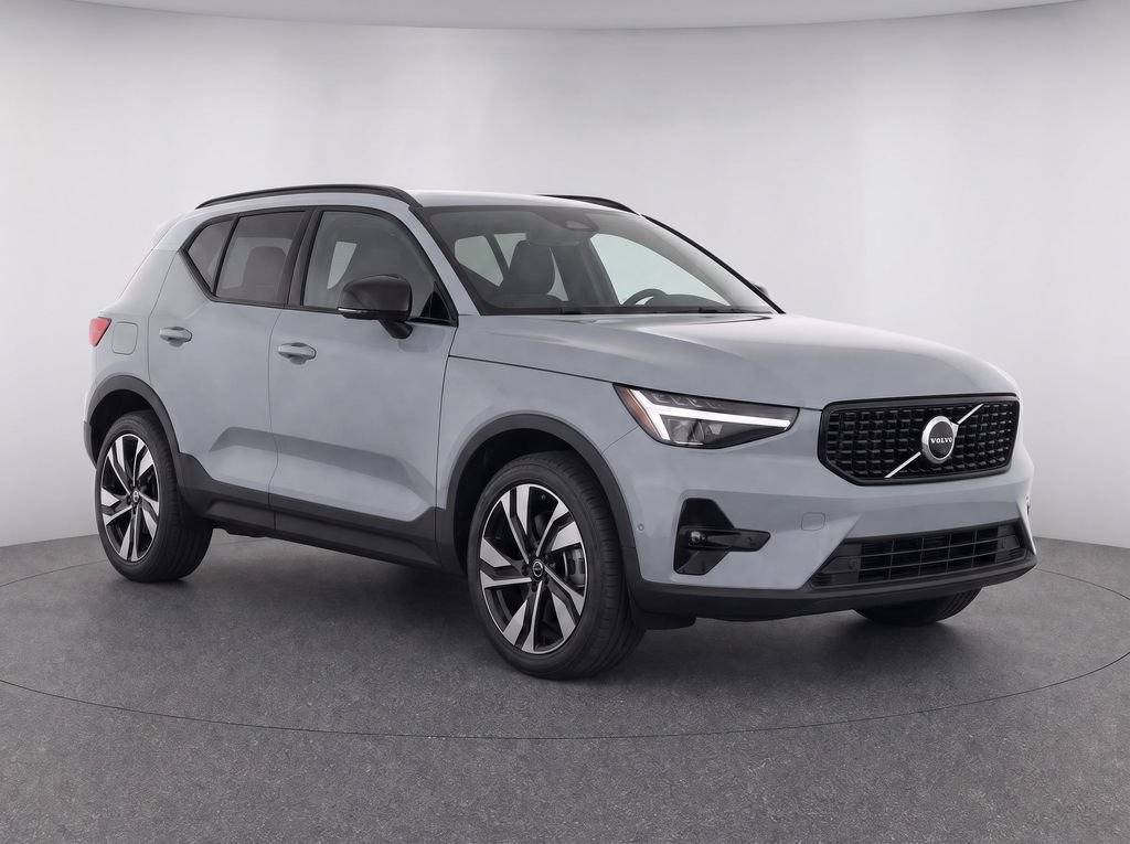 New 2026 Volvo XC40 B5 Plus w/ Climate Package AWD/4WD image 2