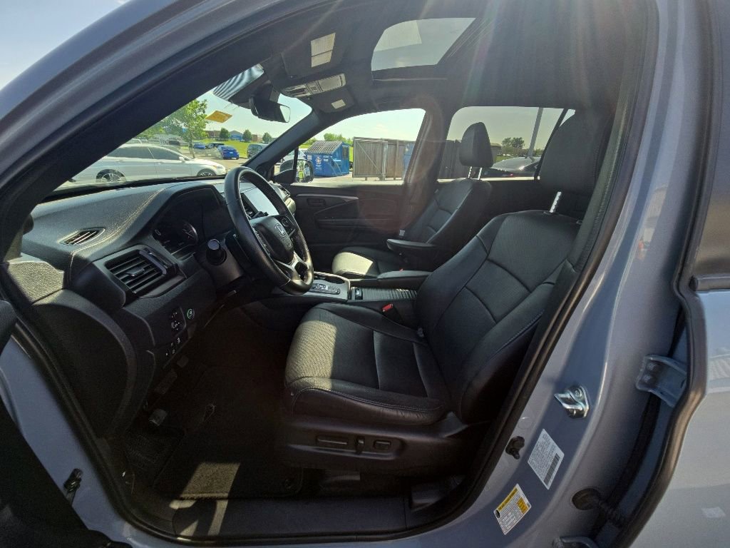 Used 2023 Honda Passport EX-L image 13