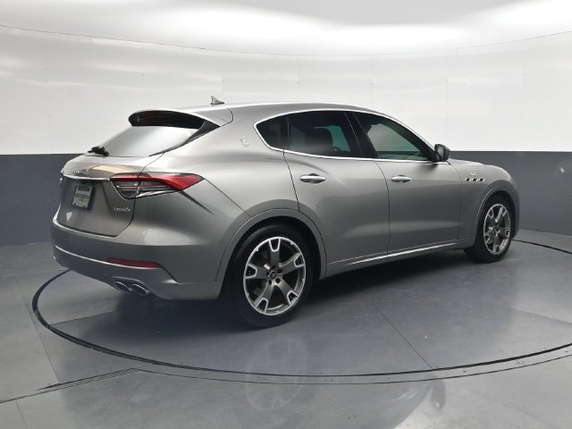 Used 2022 Maserati Levante GT AWD/4WD image 4